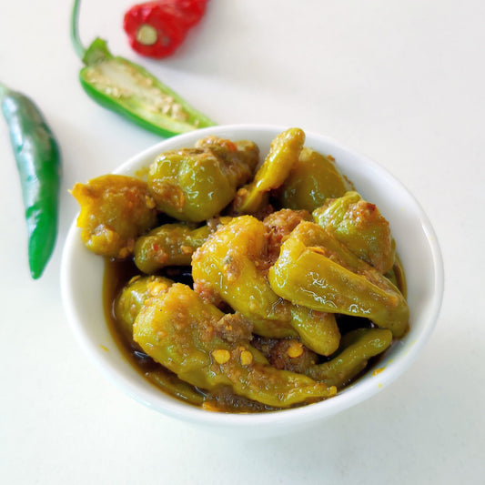 Sabaz Mirch Achar (Green Chili Pickle)